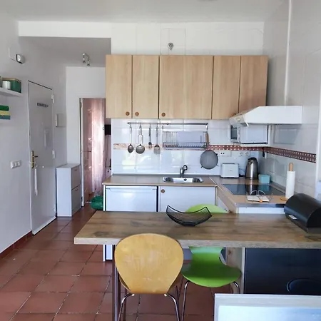Bonito Apartamento En Con Piscina * Alcaidesa