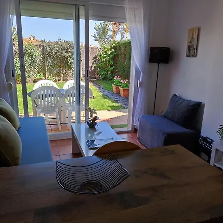 Bonito Apartamento En Con Piscina Apartment