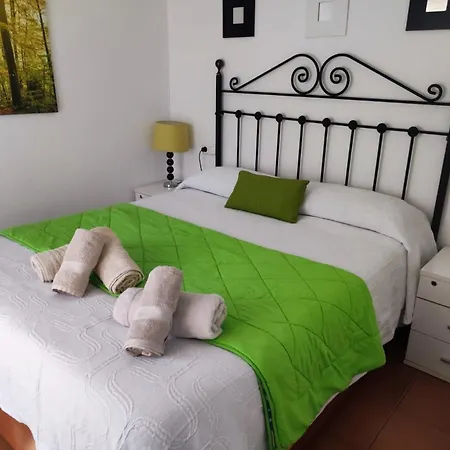 Bonito Apartamento En Con Piscina Apartment *
